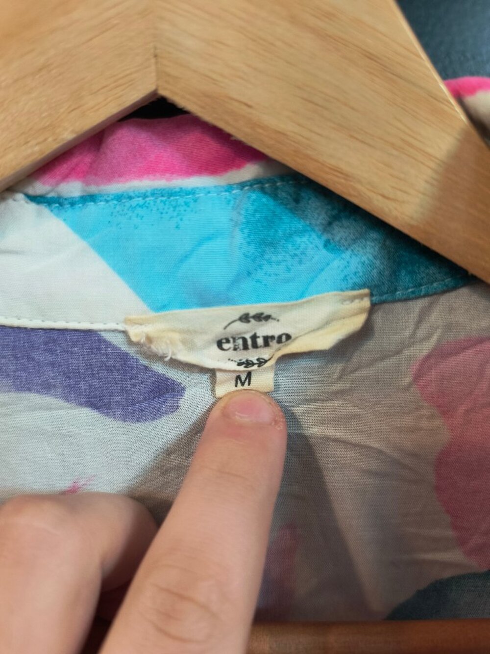 Colorful Blouse - Entro (M) - Picture 2 of 4